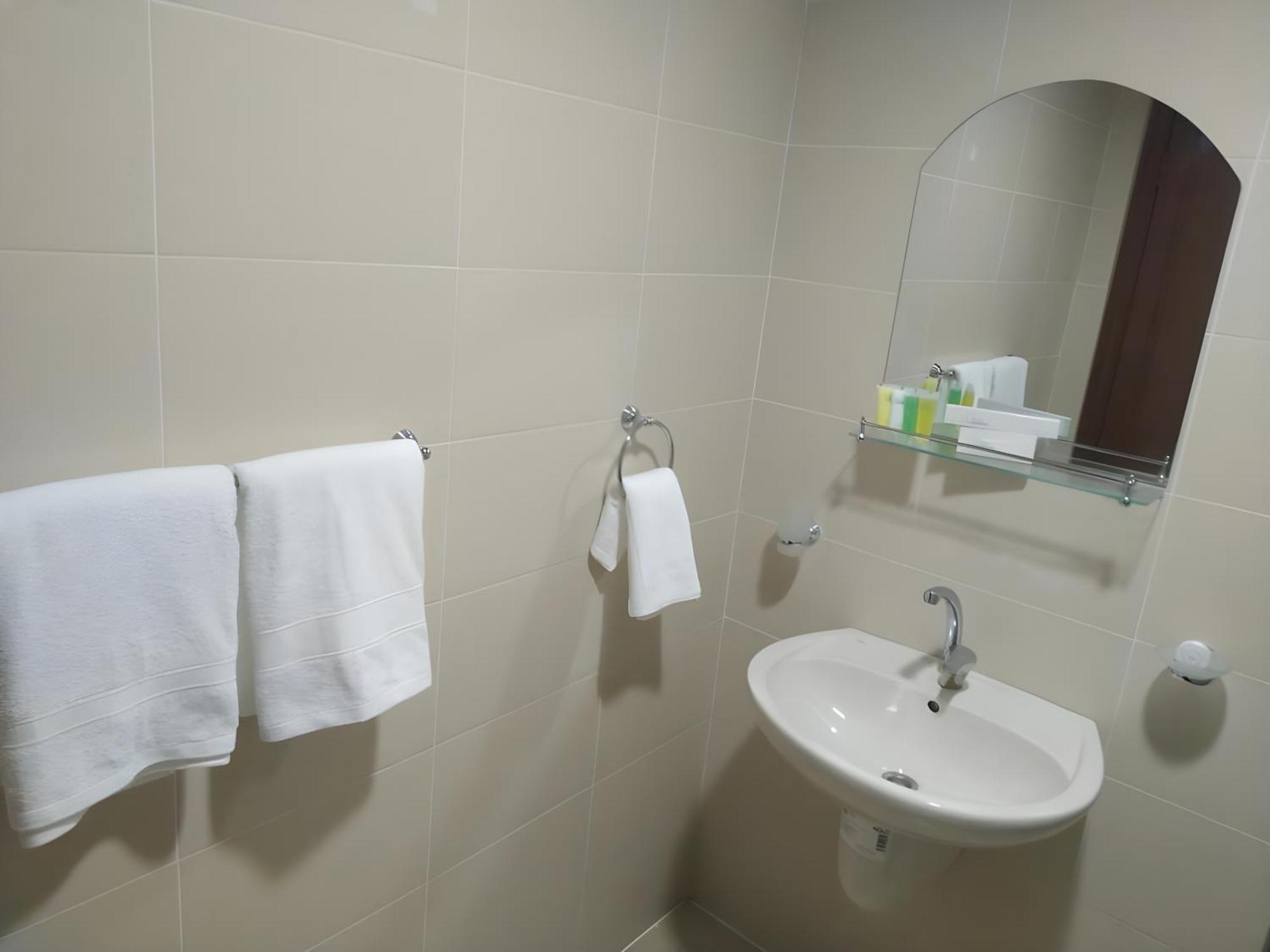 Rayan Hotel Apartments Amman Bagian luar foto