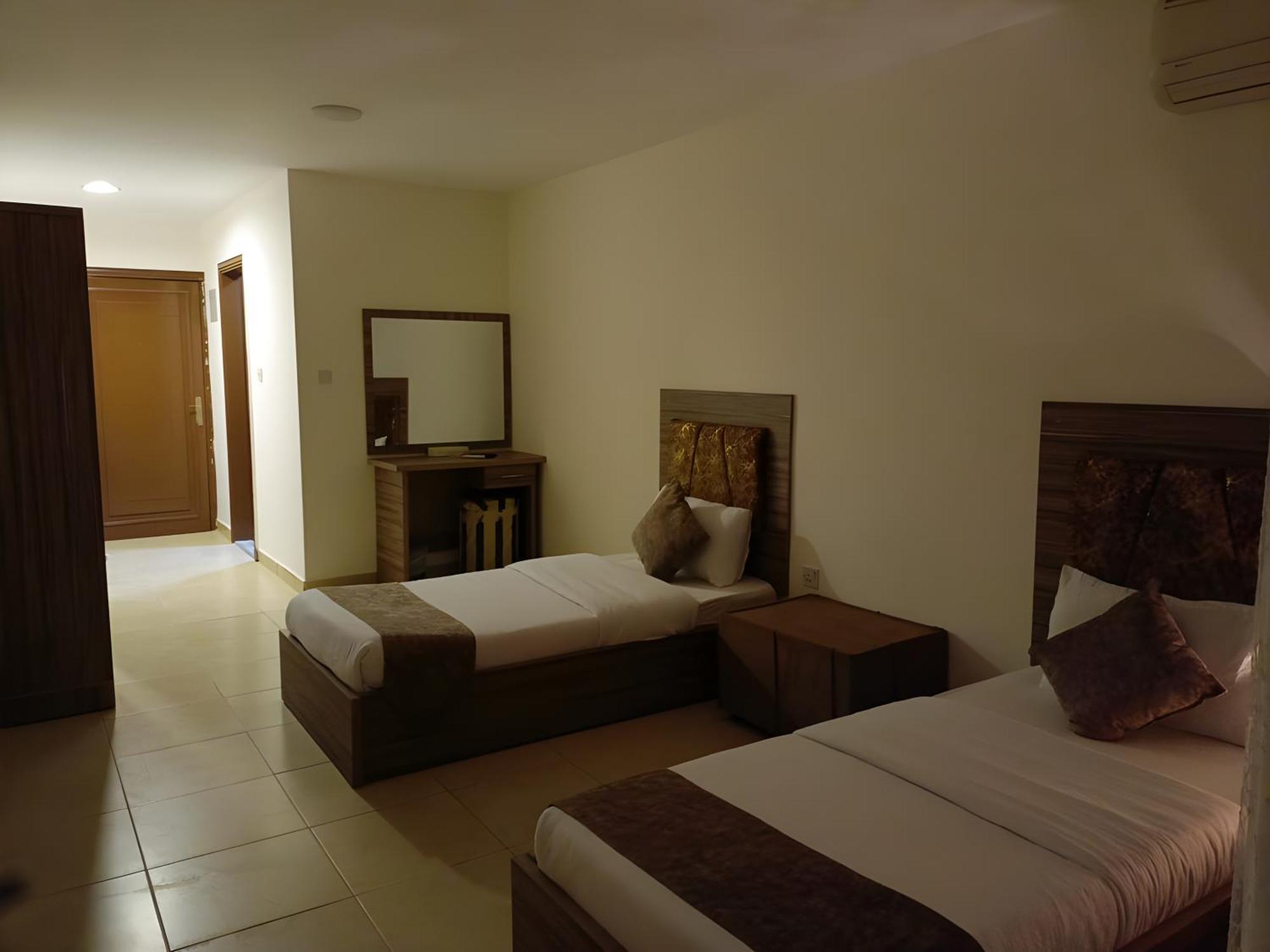 Rayan Hotel Apartments Amman Bagian luar foto