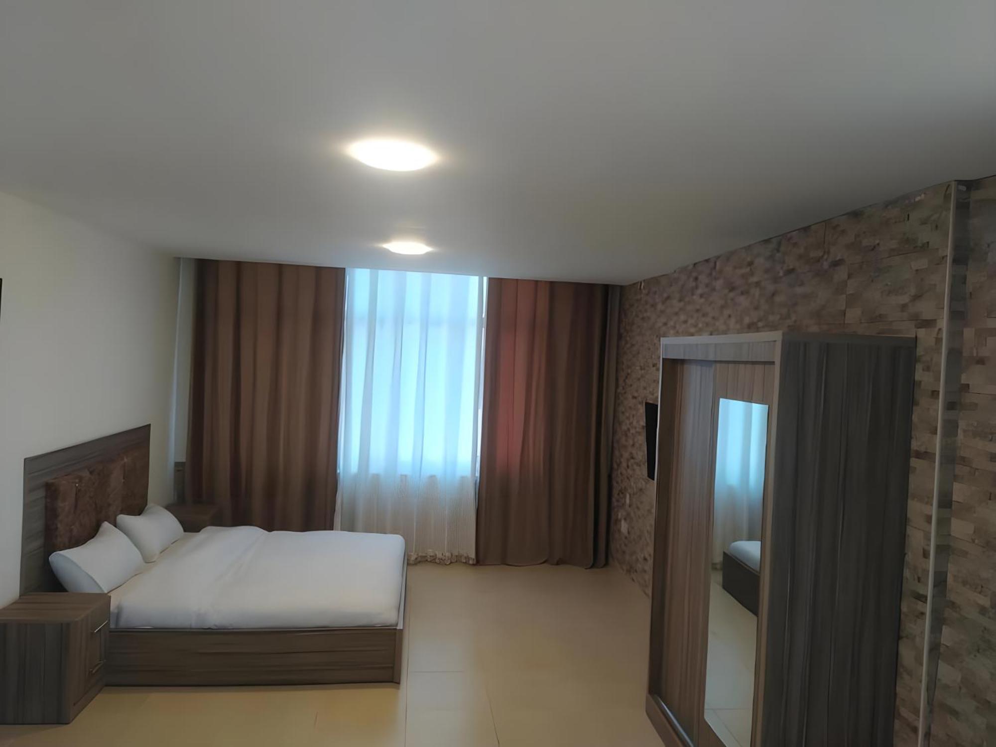 Rayan Hotel Apartments Amman Bagian luar foto